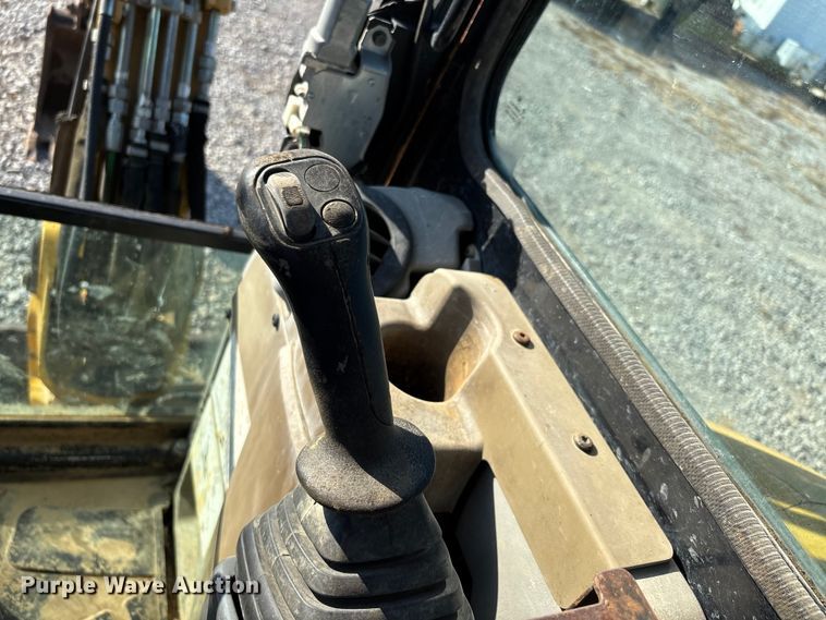 image for item DU1422 2011 Caterpillar 304D CR mini excavator