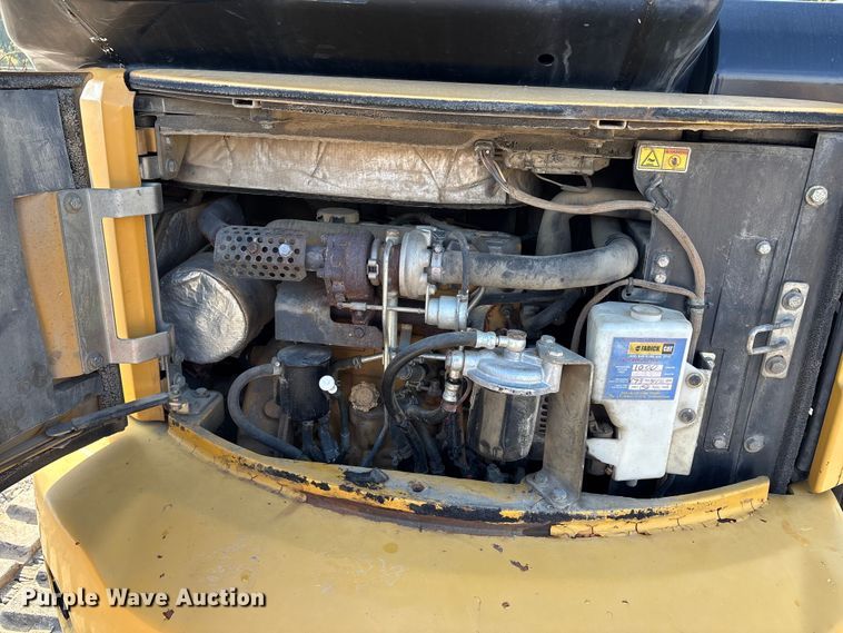 image for item DU1422 2011 Caterpillar 304D CR mini excavator