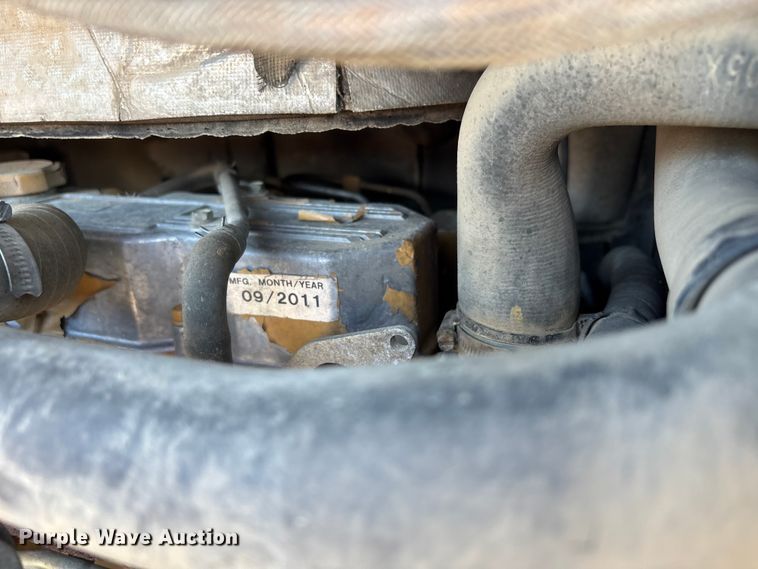 image for item DU1422 2011 Caterpillar 304D CR mini excavator