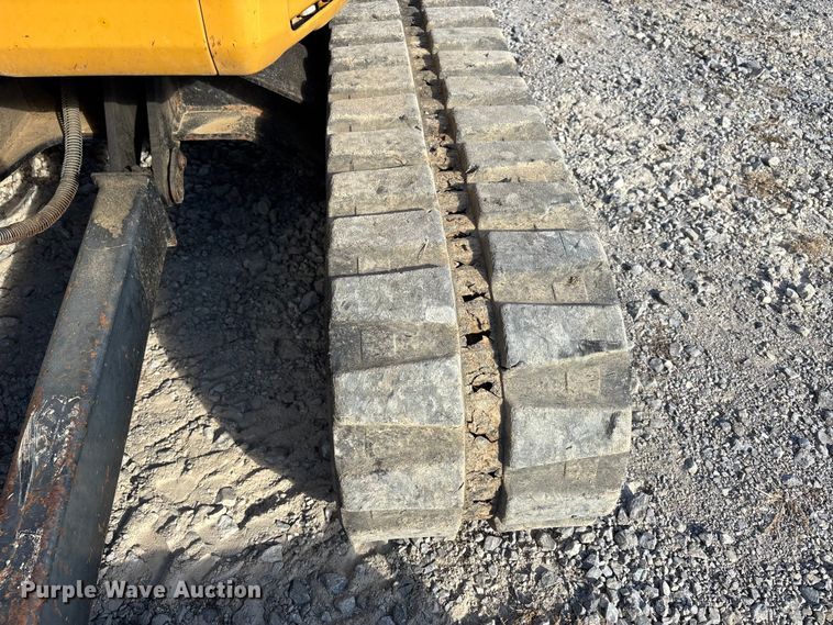 image for item DU1422 2011 Caterpillar 304D CR mini excavator