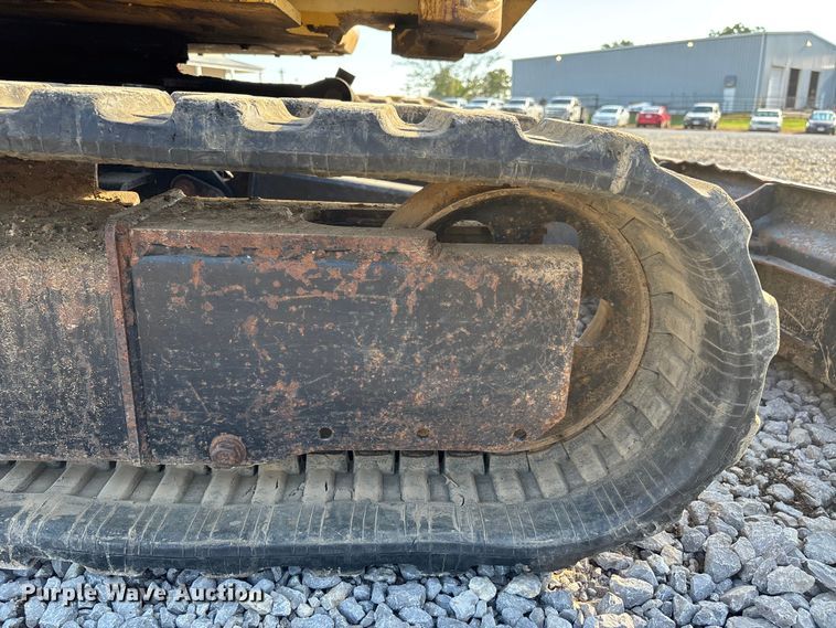 image for item DU1422 2011 Caterpillar 304D CR mini excavator