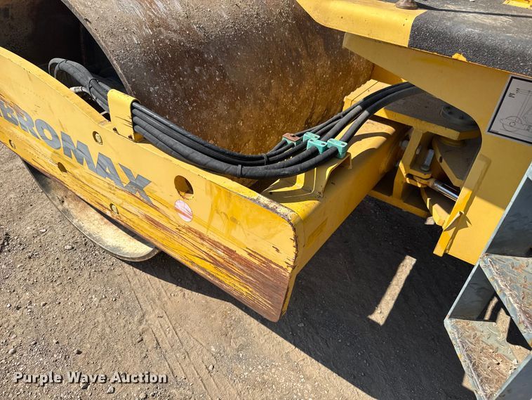 image for item DU3501 2006 Vibromax VM66D single drum vibratory roller