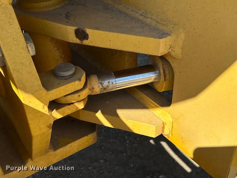 image for item DU3501 2006 Vibromax VM66D single drum vibratory roller