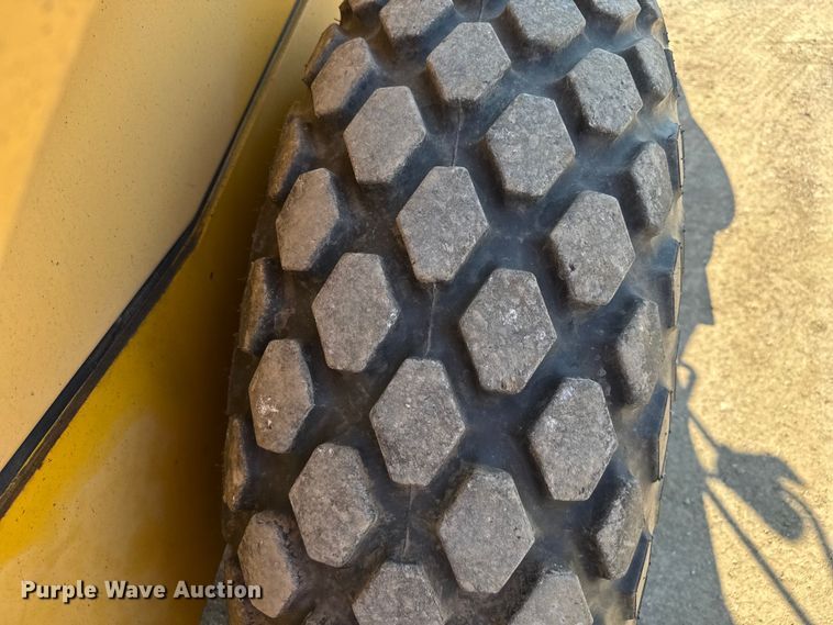 image for item DU3501 2006 Vibromax VM66D single drum vibratory roller