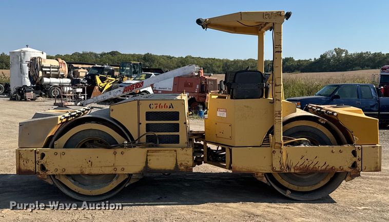 image for item DU3502 Hyster C-766-A double drum vibratory roller