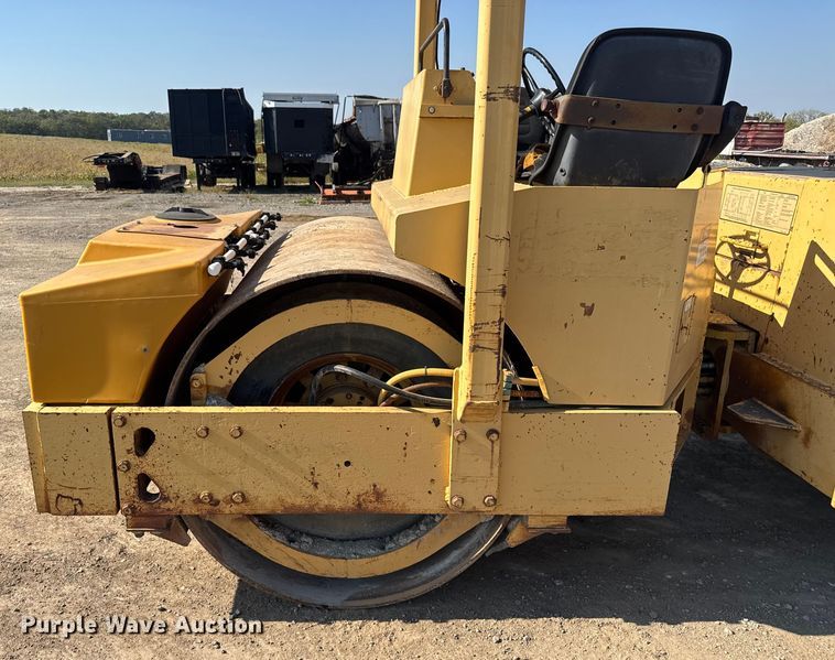 image for item DU3502 Hyster C-766-A double drum vibratory roller