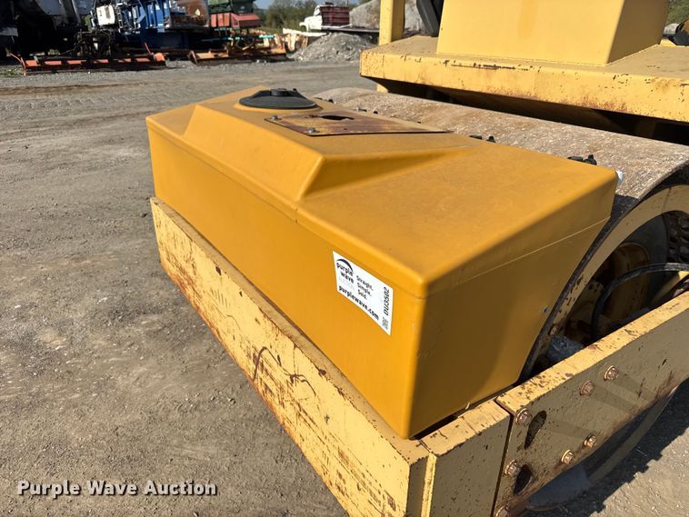 image for item DU3502 Hyster C-766-A double drum vibratory roller