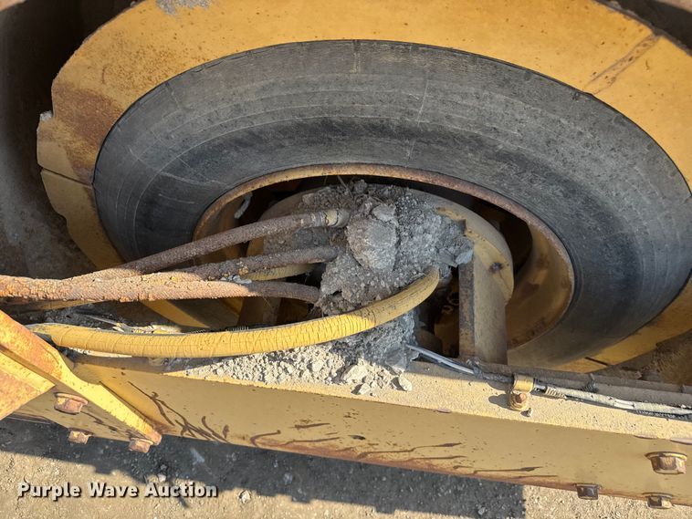 image for item DU3502 Hyster C-766-A double drum vibratory roller