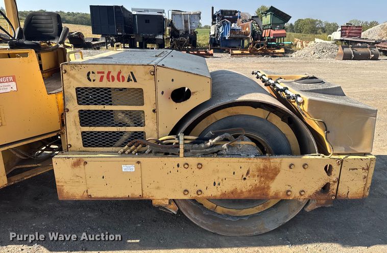 image for item DU3502 Hyster C-766-A double drum vibratory roller