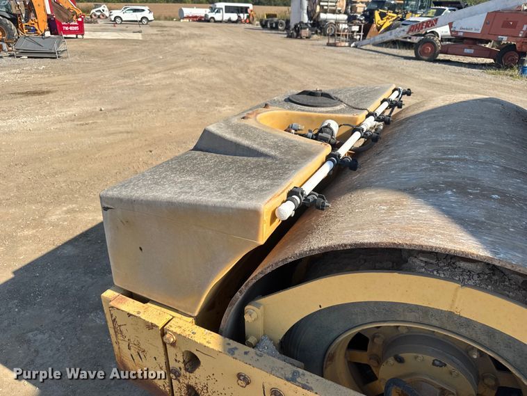 image for item DU3502 Hyster C-766-A double drum vibratory roller