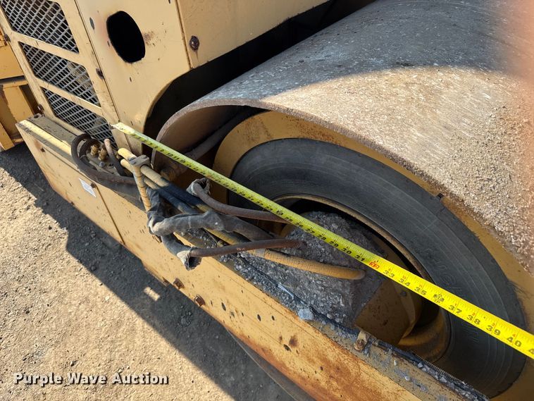 image for item DU3502 Hyster C-766-A double drum vibratory roller