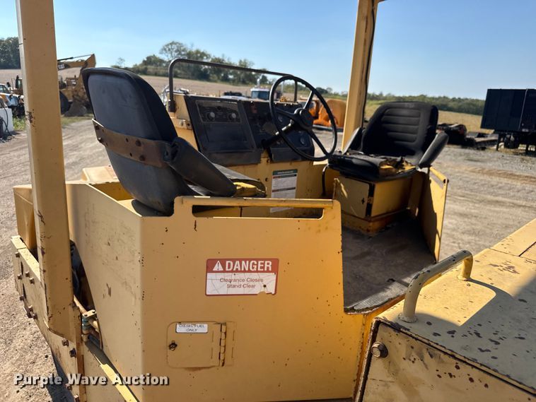 image for item DU3502 Hyster C-766-A double drum vibratory roller