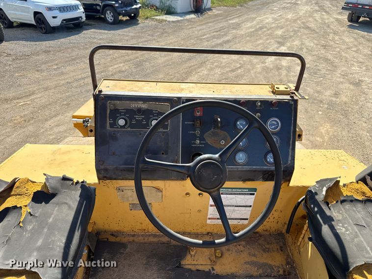 image for item DU3502 Hyster C-766-A double drum vibratory roller