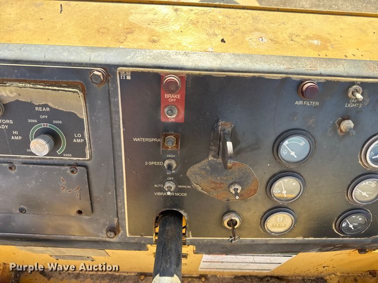 image for item DU3502 Hyster C-766-A double drum vibratory roller