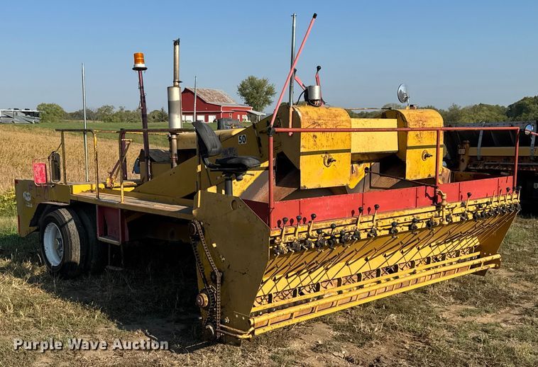 image for item DU3506 Etnyre chip spreader