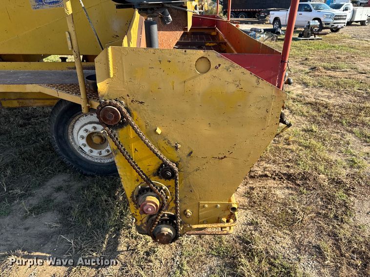 image for item DU3506 Etnyre chip spreader