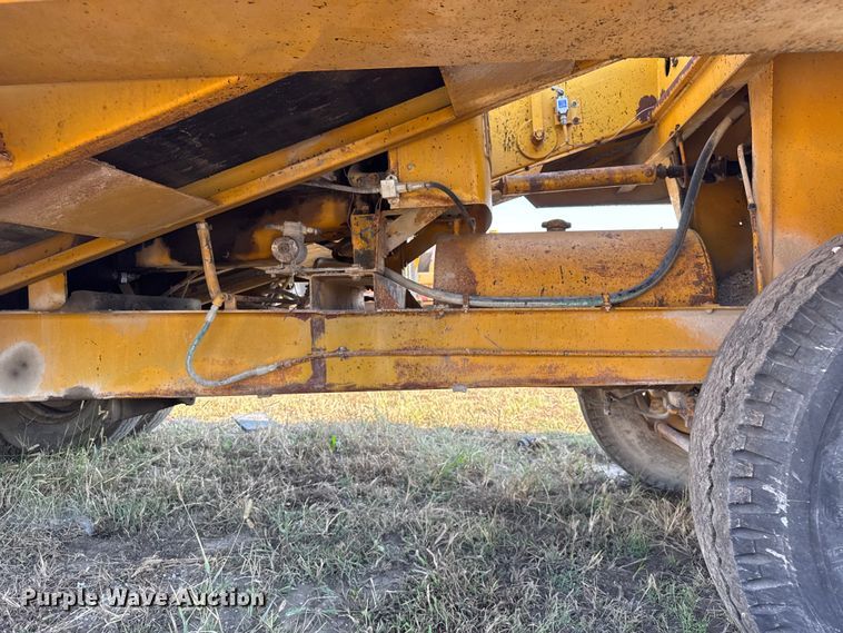 image for item DU3506 Etnyre chip spreader