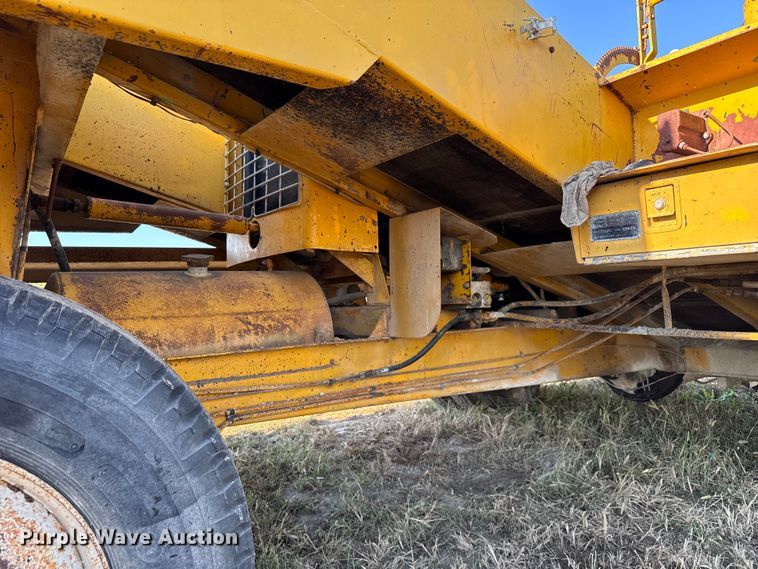 image for item DU3506 Etnyre chip spreader