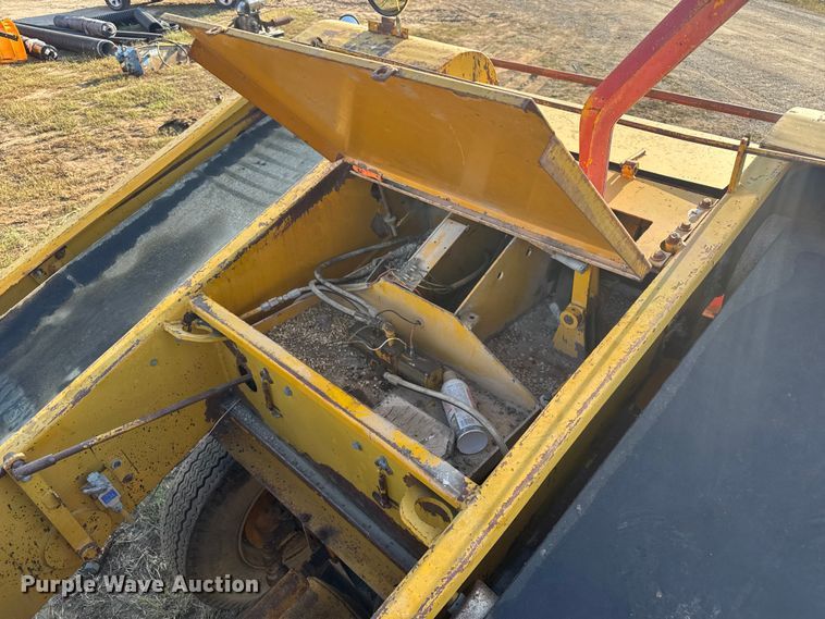 image for item DU3506 Etnyre chip spreader