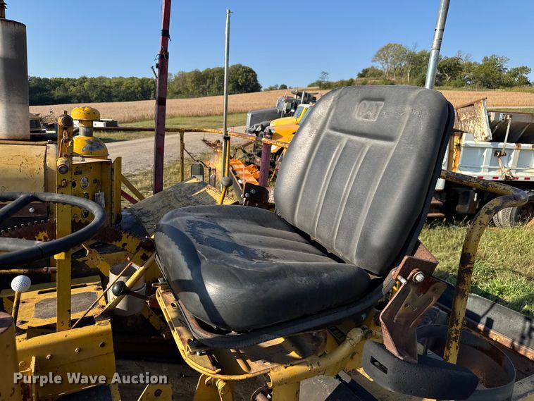 image for item DU3506 Etnyre chip spreader