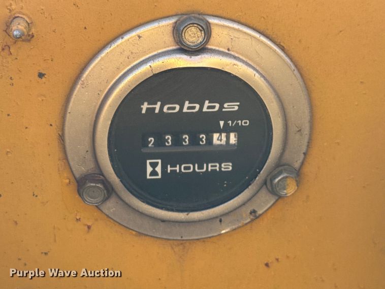 image for item DU3506 Etnyre chip spreader