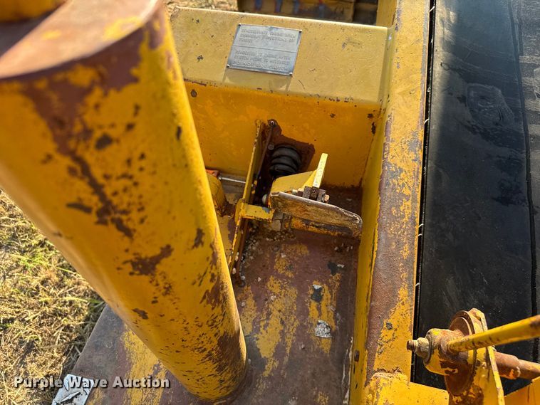 image for item DU3506 Etnyre chip spreader