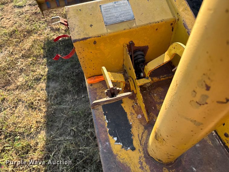 image for item DU3506 Etnyre chip spreader