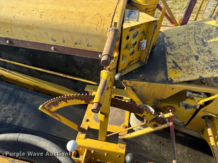 image for item DU3506 Etnyre chip spreader