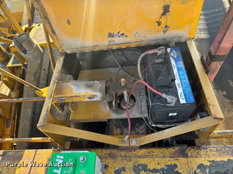 image for item DU3506 Etnyre chip spreader