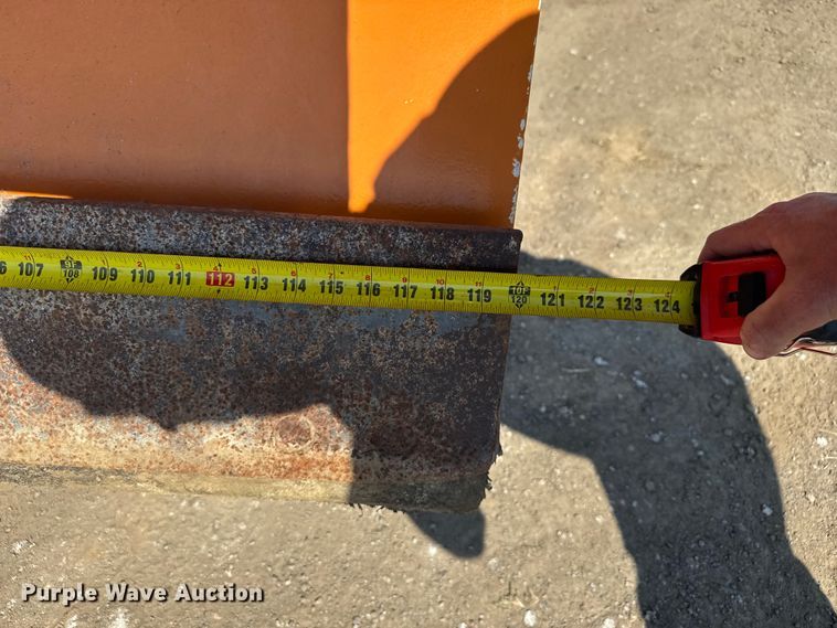 image for item DU3507 2001 International 4900 dump truck