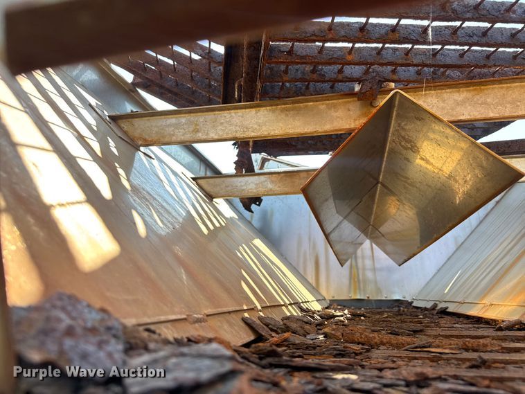 image for item DU3507 2001 International 4900 dump truck