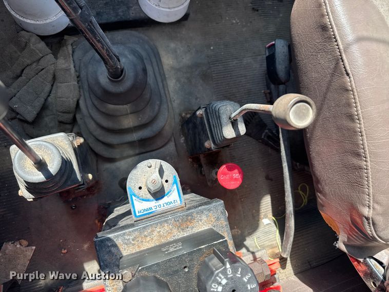 image for item DU3507 2001 International 4900 dump truck