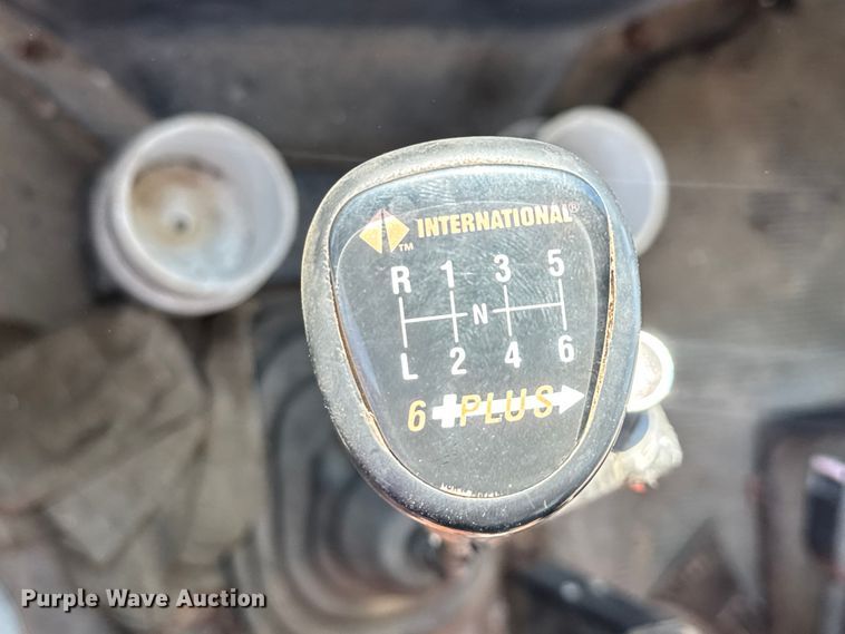 image for item DU3507 2001 International 4900 dump truck