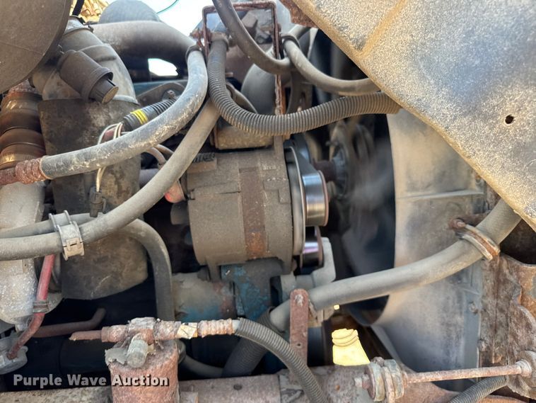 image for item DU3507 2001 International 4900 dump truck