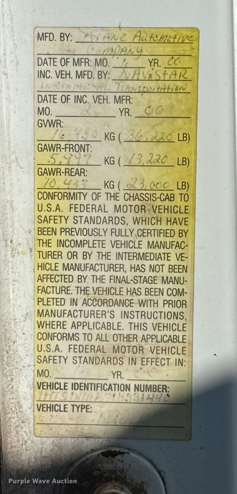 image for item DU3507 2001 International 4900 dump truck