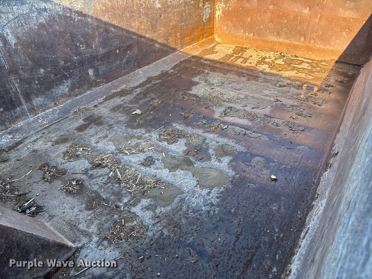 image for item DU3509 2004 Kenworth T800 dump truck