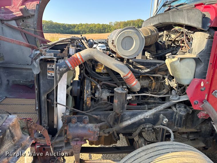 image for item DU3509 2004 Kenworth T800 dump truck