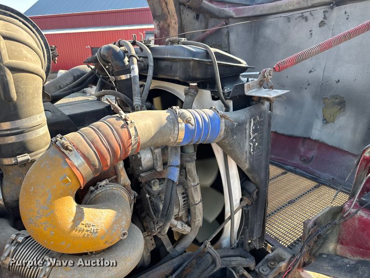 image for item DU3509 2004 Kenworth T800 dump truck