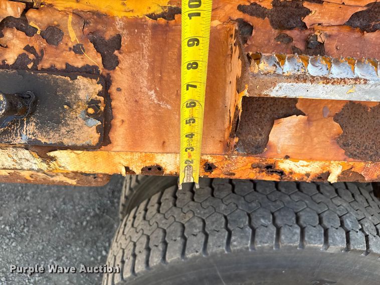 image for item DU3512 2005 International 7400 dump truck