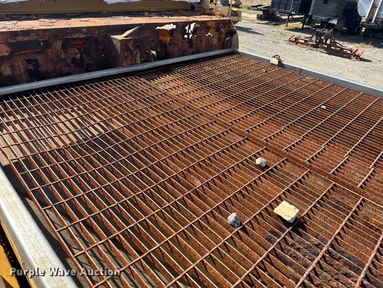 image for item DU3512 2005 International 7400 dump truck