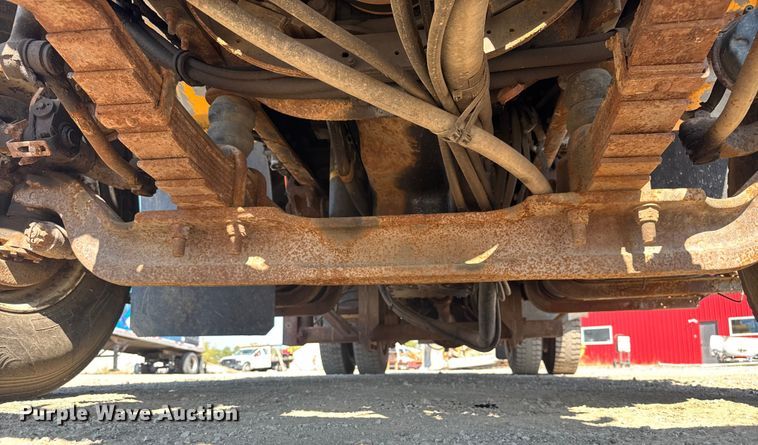 image for item DU3512 2005 International 7400 dump truck