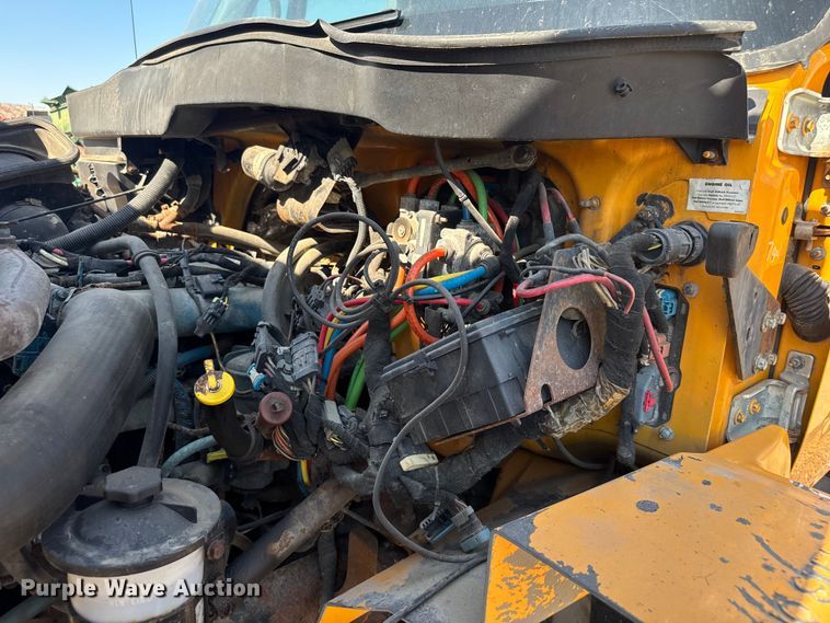 image for item DU3512 2005 International 7400 dump truck