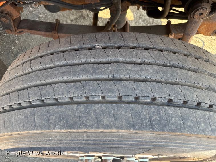 image for item DU3512 2005 International 7400 dump truck