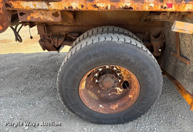 image for item DU3512 2005 International 7400 dump truck