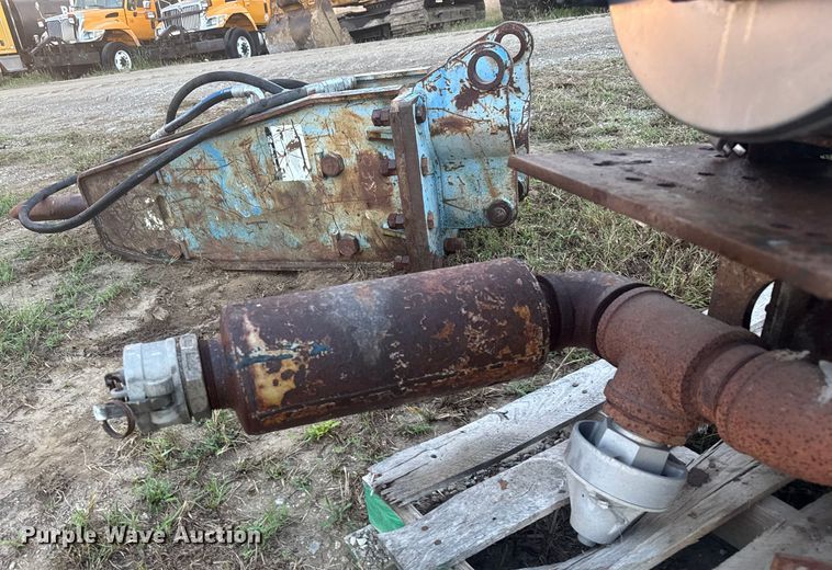 image for item DU3513 Gardner Denver T5CDL12LX pump