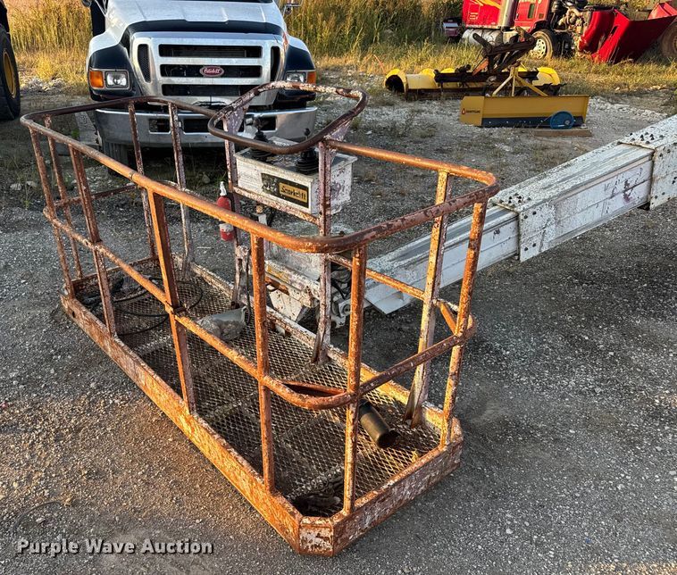 image for item DU3515 Ahern Snorkelift A60R boom lift