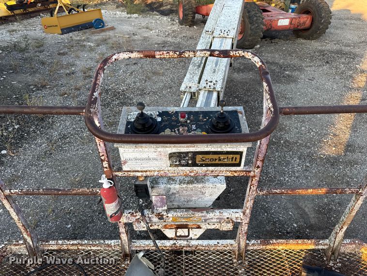 image for item DU3515 Ahern Snorkelift A60R boom lift