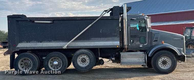 image for item DU3516 2008 Kenworth T800 dump truck