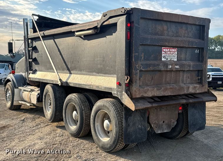image for item DU3516 2008 Kenworth T800 dump truck