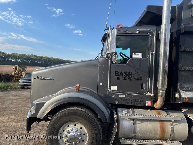 image for item DU3516 2008 Kenworth T800 dump truck